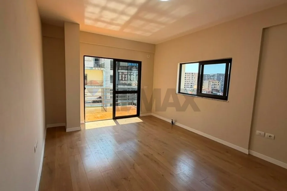 Shqiperi, shitet apartament 2+1 Kati 6, 100 m² 183.000 € (Don Bosko)