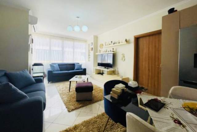 Tirane, jepet me qera apartament 2+1+BLK Kati 5, 105 m² 650 Euro