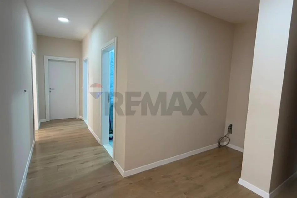Shqiperi, shitet apartament 2+1 Kati 6, 100 m² 183.000 € (Don Bosko)