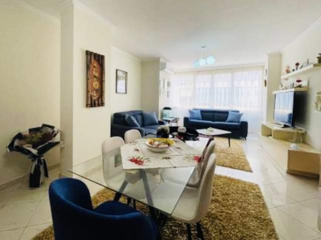 Tirane, jepet me qera apartament 2+1+BLK Kati 5, 105 m² 650 Euro