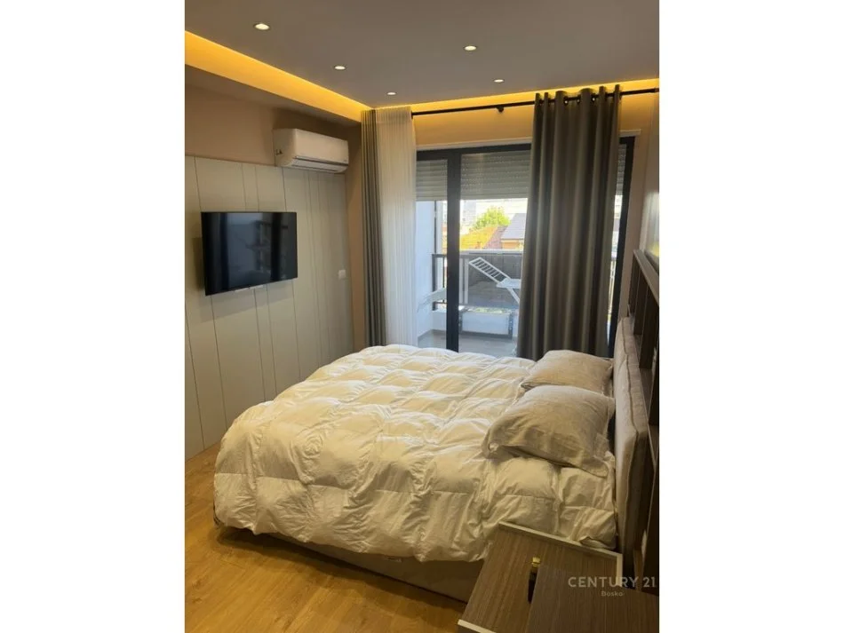 Tirane, shitet apartament 2+1+Aneks+Ballkon Kati 3, 118 m² 365.000 € (Rr. Durresit)