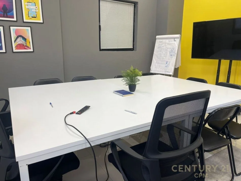 Tirane, shitet ambjent biznesi Kati 2, 47 m² 140.000 € (Ymer Kurti)