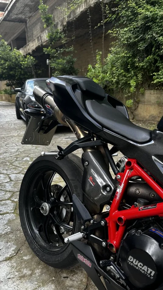 ❌OKAZION ❌🇮🇹SHITET MOTORR SPORTIV DUCATI 848 evo CARBON EDITION  🇮🇹9800milje  🇮🇹Pjes Carboni(Max Carbon) 🇮🇹Sistem frenash brembo 🇮🇹Marmita termignioni 🇮🇹Carbon Wings 🇮🇹