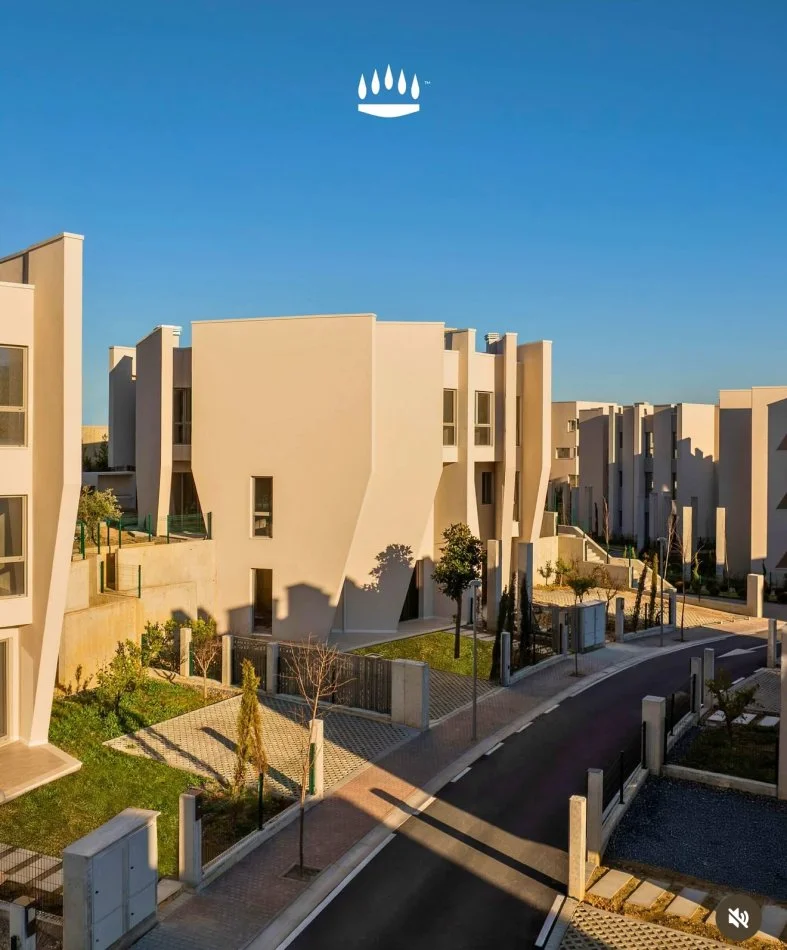 Tirane, shitet apartament 2+1+Ballkon Kati 2, 117 m² 300.000 € (Liqeni i Tiranes)