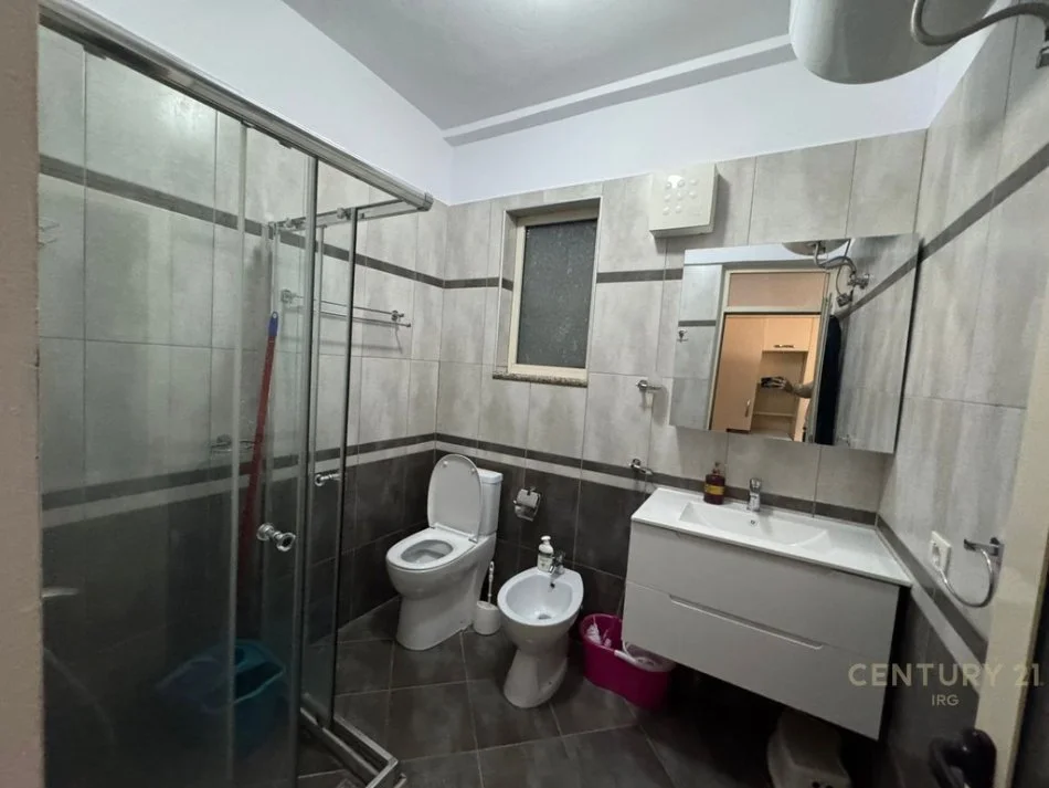Tirane, shitet apartament 2+1 Kati 4, 91 m² 165.000 € (Vilat e Selites)