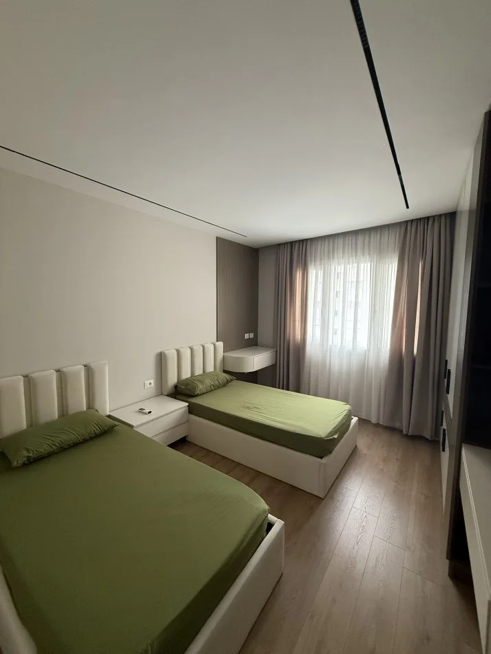 Tirane, shitet apartament 2+1+Ballkon , 113 m² 230.000 € (Astir, Residence e re, prane EGLO)