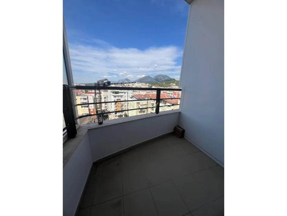 Tirane, shitet apartament 1+1+Ballkon Kati 5, 58 m² 90.000 € 