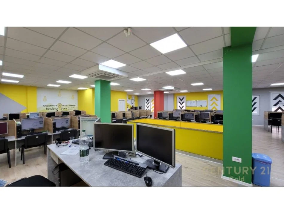 Tirane, jepet me qera ambjent biznesi Kati 1, 560 m² 7.000 € (Shkolla Servete Maci, Rruga e Dibres)