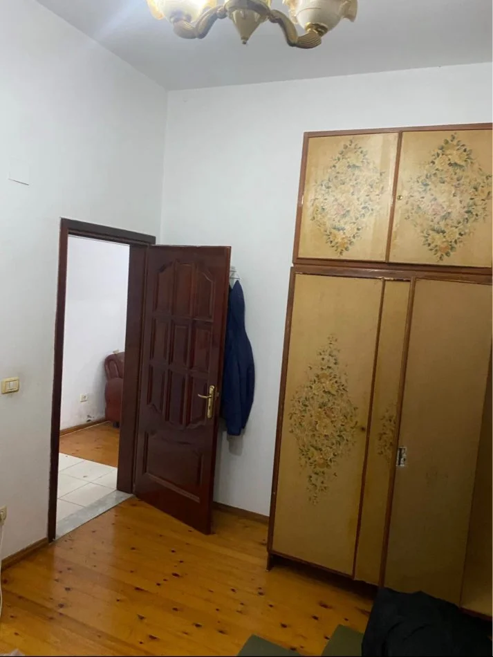 Tirane, jepet me qera 1+1+Aneks+Ballkon Kati 2, 65 m² 280 € (Kodra Priftit)