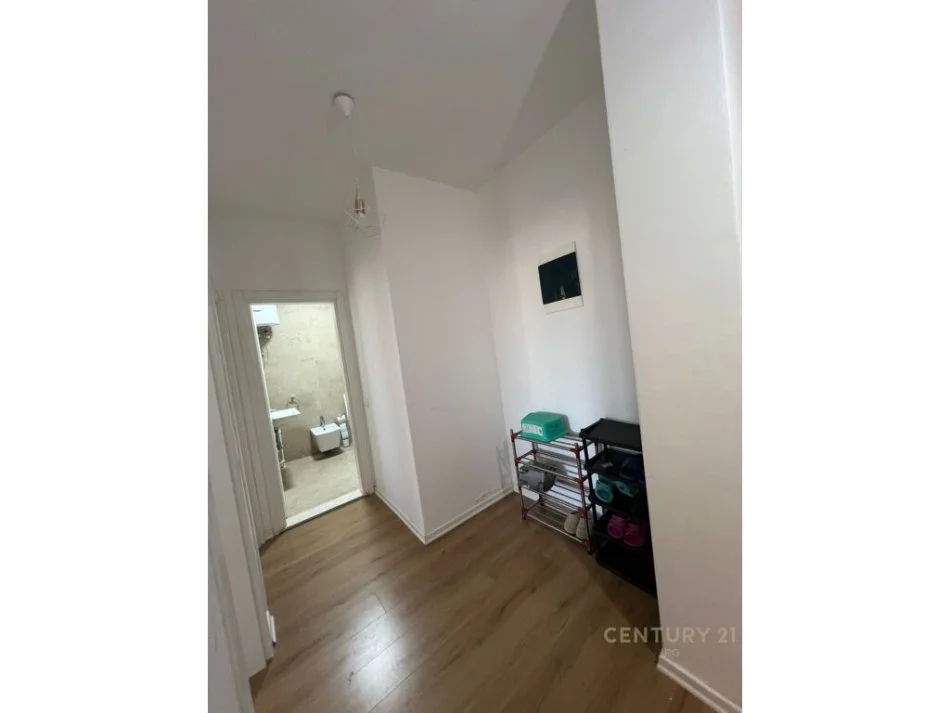 Tirane, jepet me qera apartament 2+1 Kati 10, 87 m² 580 € (Grand Galeri, Yzberisht)