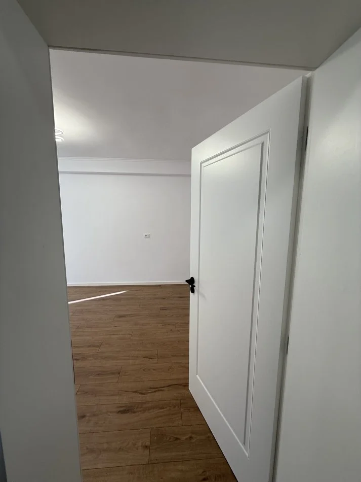 Tirane, shes apartament 1+1 Kati 3, 42 m² 135.000 € 