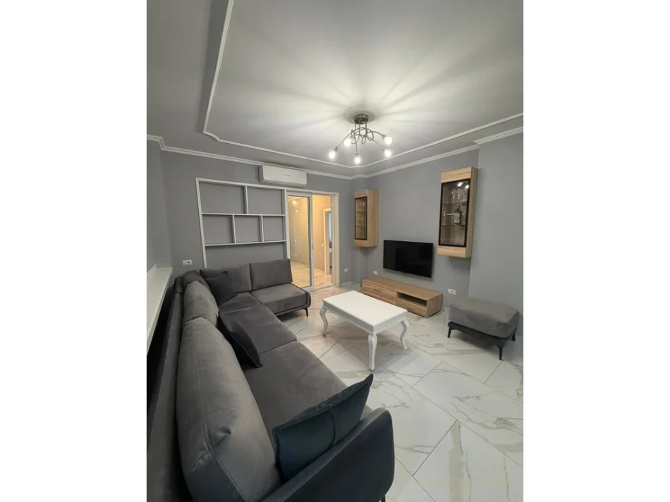 Tirane, jepet me qera apartament 2+1+Aneks+Ballkon Kati 4, 100 m² 1.200 € 