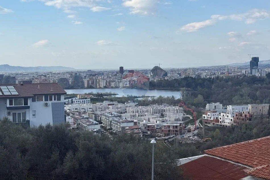 Tirane, shitet Vile 3 Katshe , 300 m² 410.000 € 