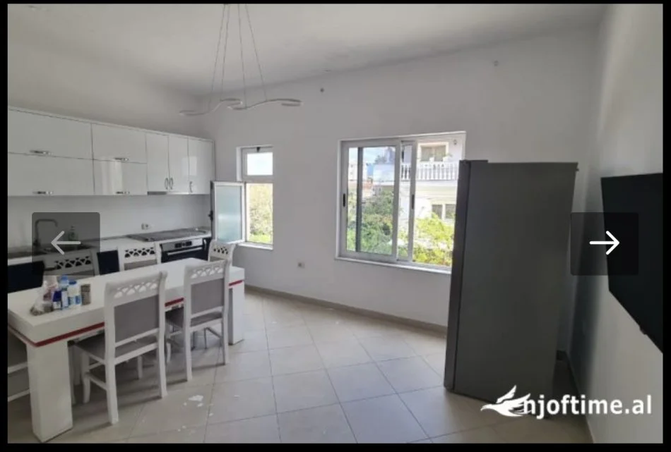 Tirane, jepet me qera Vile 2+1+Ballkon Kati 2, 100 m² 350 € (Artan lenja)