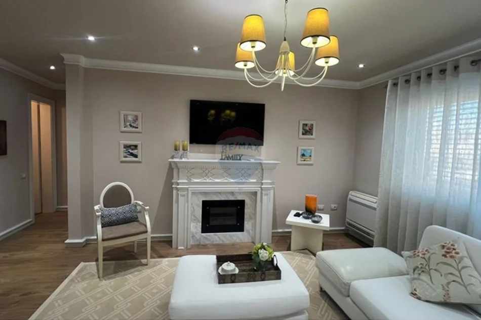 Tirane, jepet me qera apartament 2+1 Kati 5, 110 m² 1.300 € 