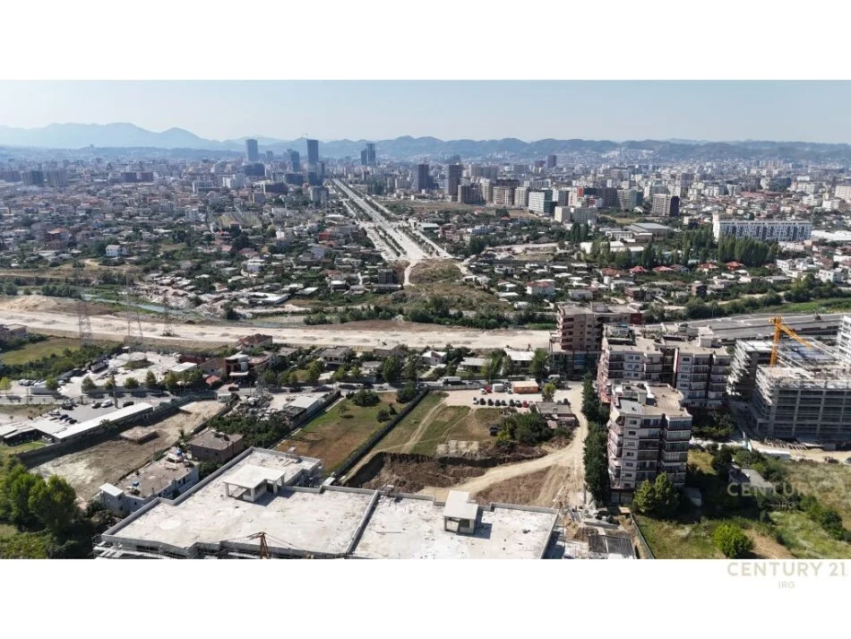 Tirane, shitet apartament 2+1 Kati 3, 105 m² 120.400 € (Bulevardi Ri)