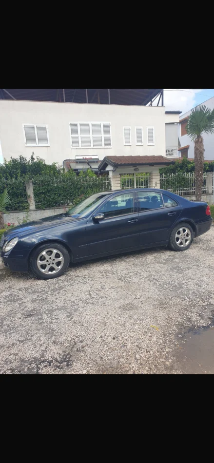 Vlore, shes makine Mercedes Benz Nafte, blu e errët automatik Kondicioner 4.300 €