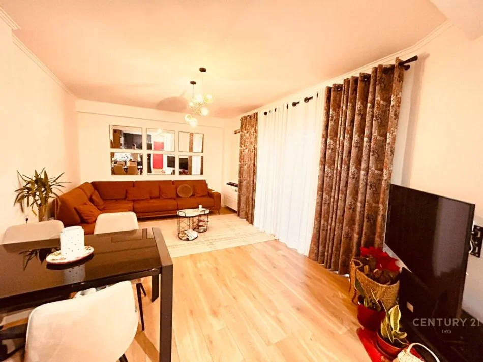 Tirane, shitet apartament+verande | Penthouse 2+1 Kati 1, 90 m² 180.000 € (Kodra Diellit 2)