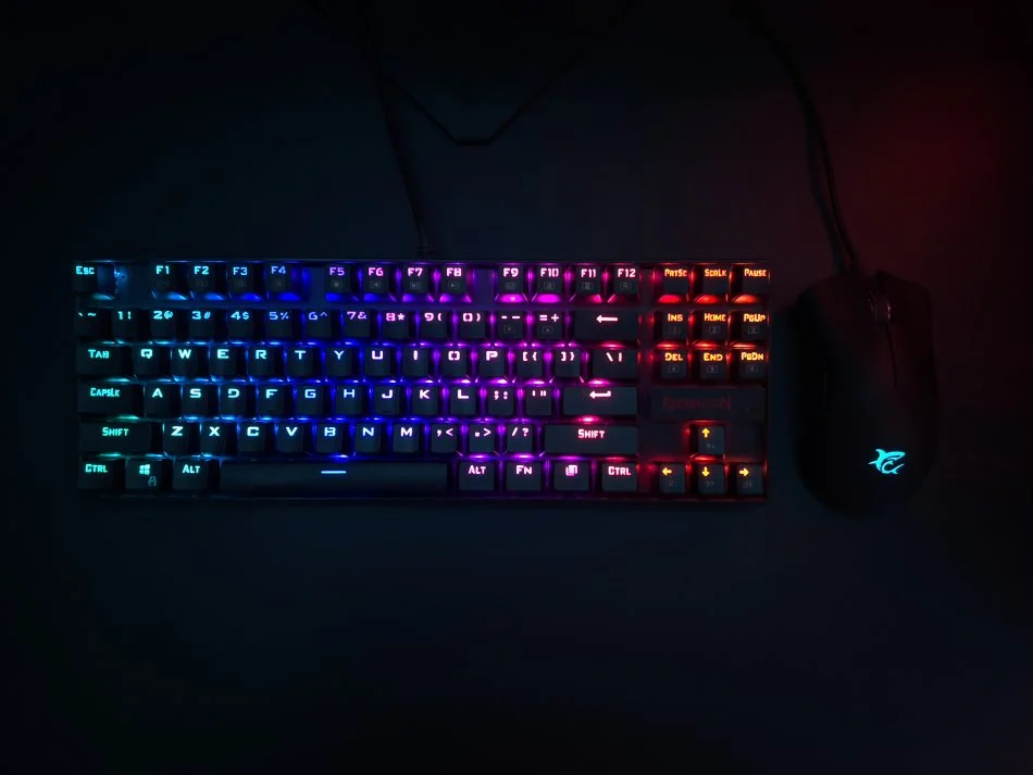 Tirane, shes Kompjuter+Monitor Gaming PC Setup