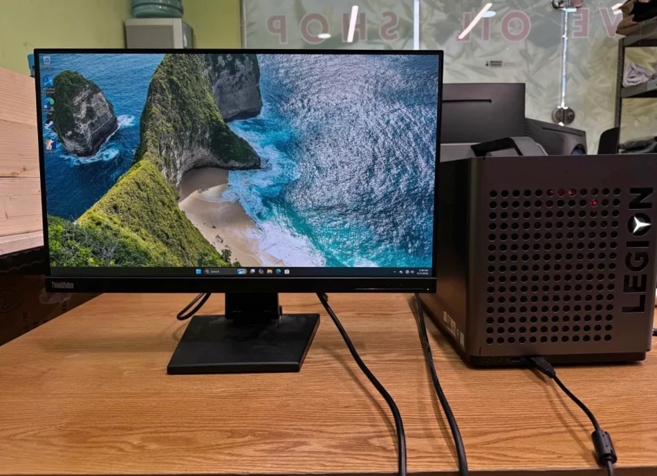 Shqiperi, okazion Kompjuter+Monitor PC GAMING LENOVO OSE NDRROHET ME PS5