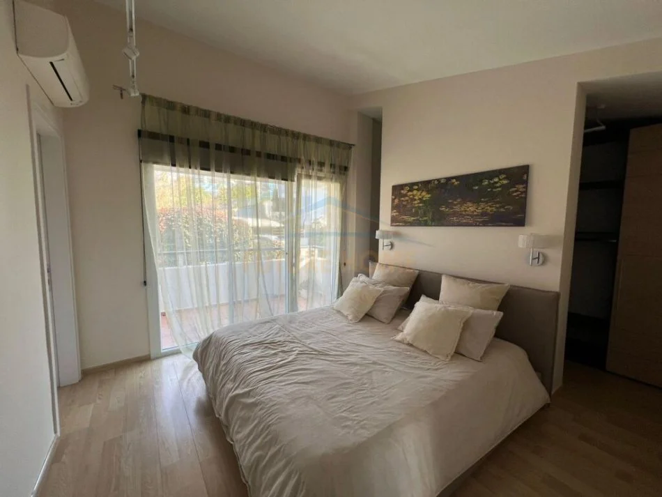Tirane, shitet apartament 2+1+Ballkon Kati 2, 127 m² 370.000 € (Long hill Teg)