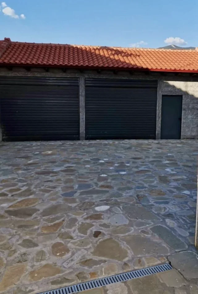 Tirane, shitet Vile , 251 m² 260.000 € 