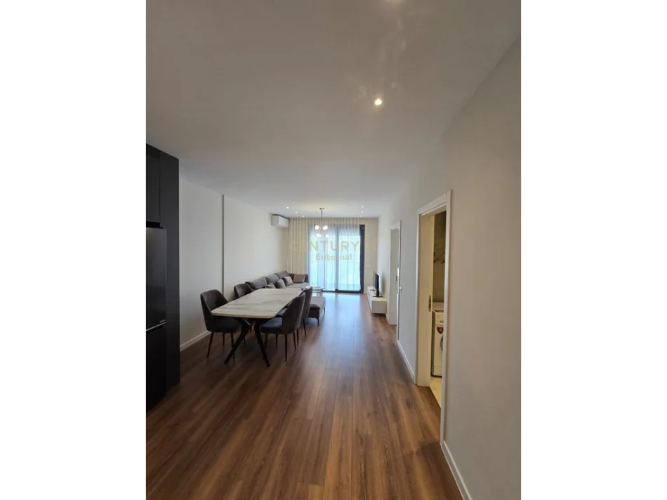 Tirane, jepet me qera apartament 1+1+Aneks+Ballkon Kati 2, 77 m² 800 € (Vet Hospital)