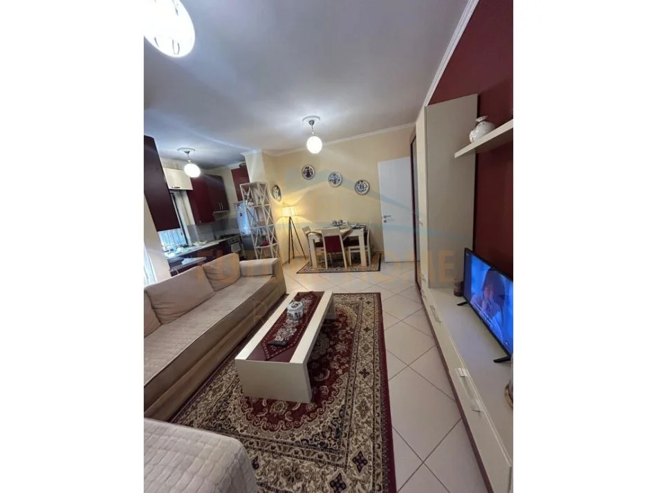 Tirane, shitet apartament 1+1+Ballkon Kati 2, 73 m² 115.000 € (Ali demi)