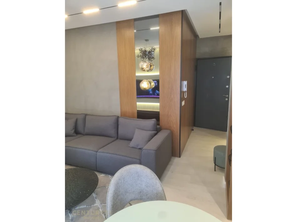 Tirane, jepet me qera apartament 1+1+Aneks+Ballkon Kati 8, 71 m² 650 € (Riverside Residence)