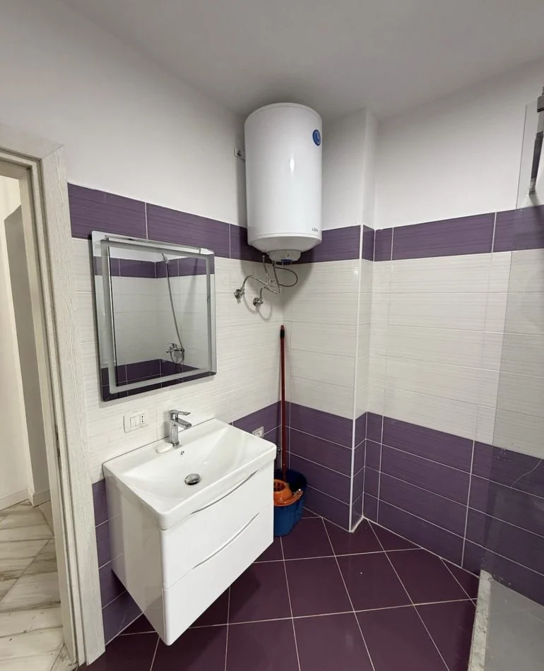 Durres, shitet apartament 1+1+Ballkon Kati 2, 73 m² 79.000 € 