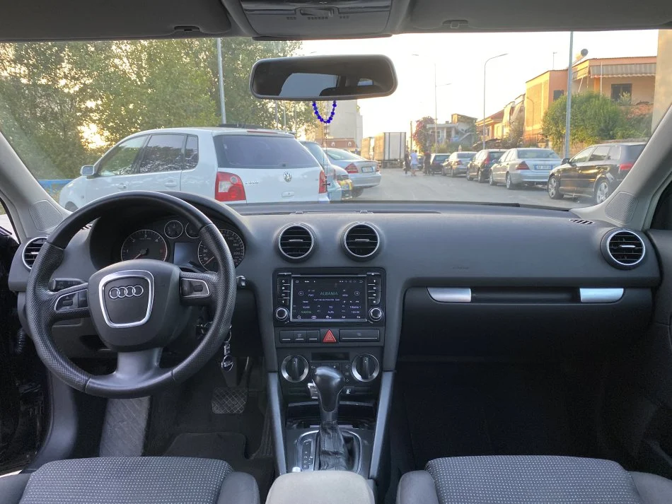 Tirane, shitet makine Audi A3 (sportback) Nafte, e zeze automatik Kondicioner 5.400 €