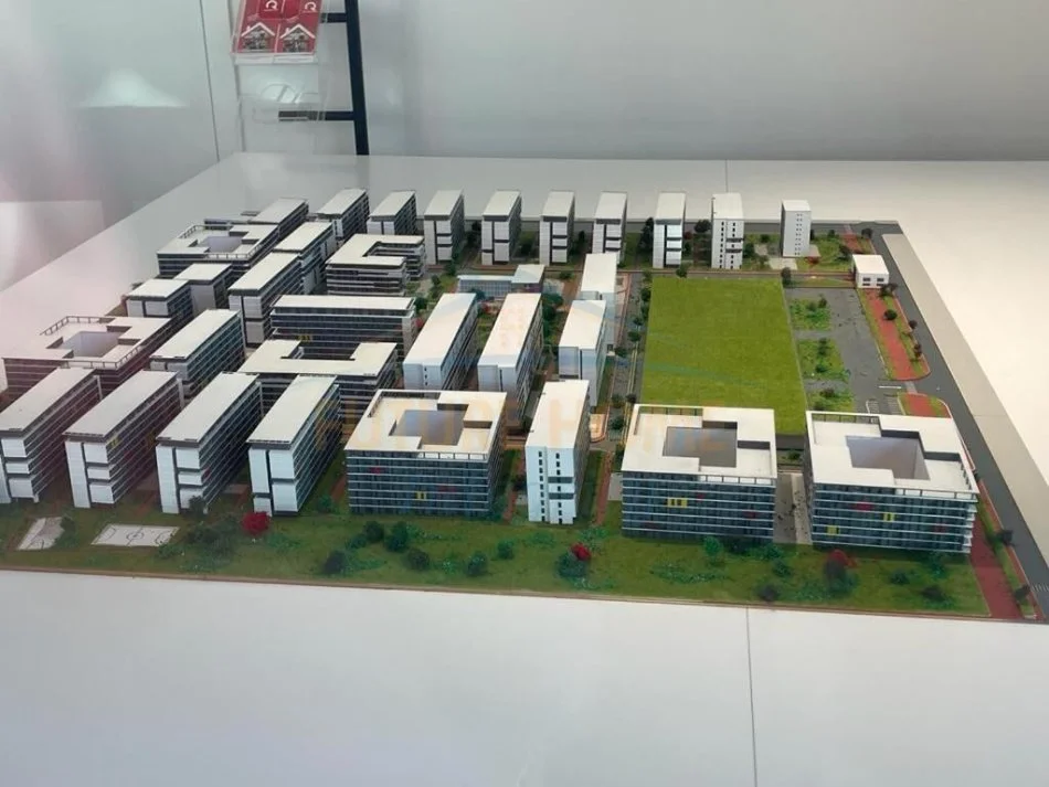 Tirane, shitet apartament 2+1+Ballkon Kati 2, 94 m² 79.500 € (Univers City)