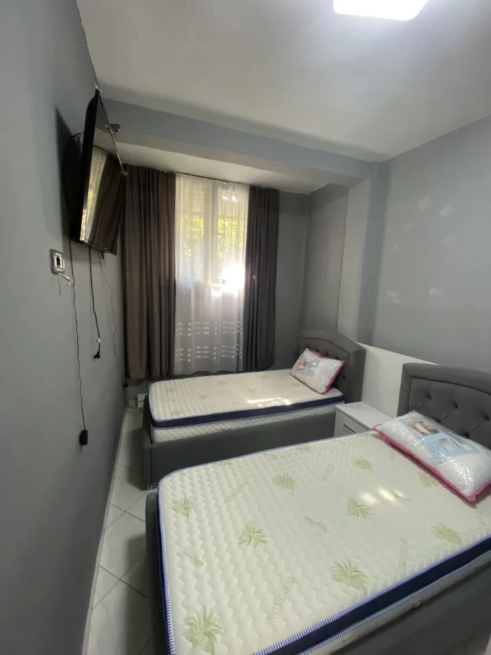 Tirane, shitet apartament 2+1 Kati 1, 83 m² 155.000 € (Prane AZHBR)