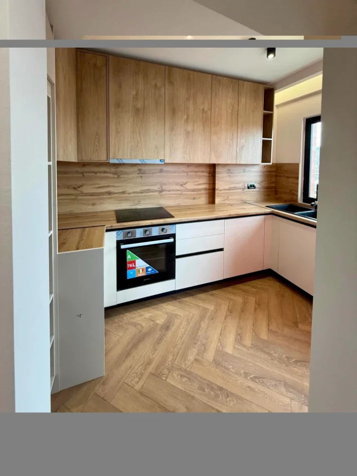 Tirane, shitet apartament 2+1+Aneks+Ballkon Kati 7, 101 m² 250.000 € (Perballe Delijorgjit)