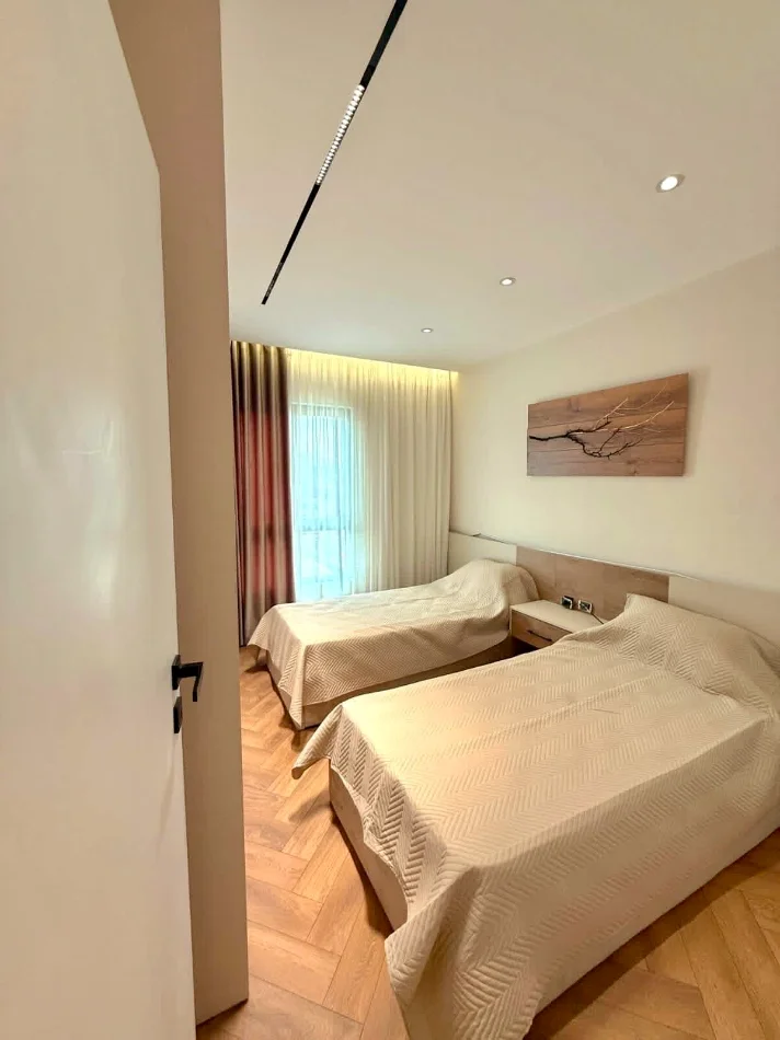 Tirane, shitet apartament 2+1+Aneks+Ballkon Kati 7, 101 m² 250.000 € (Perballe Delijorgjit)
