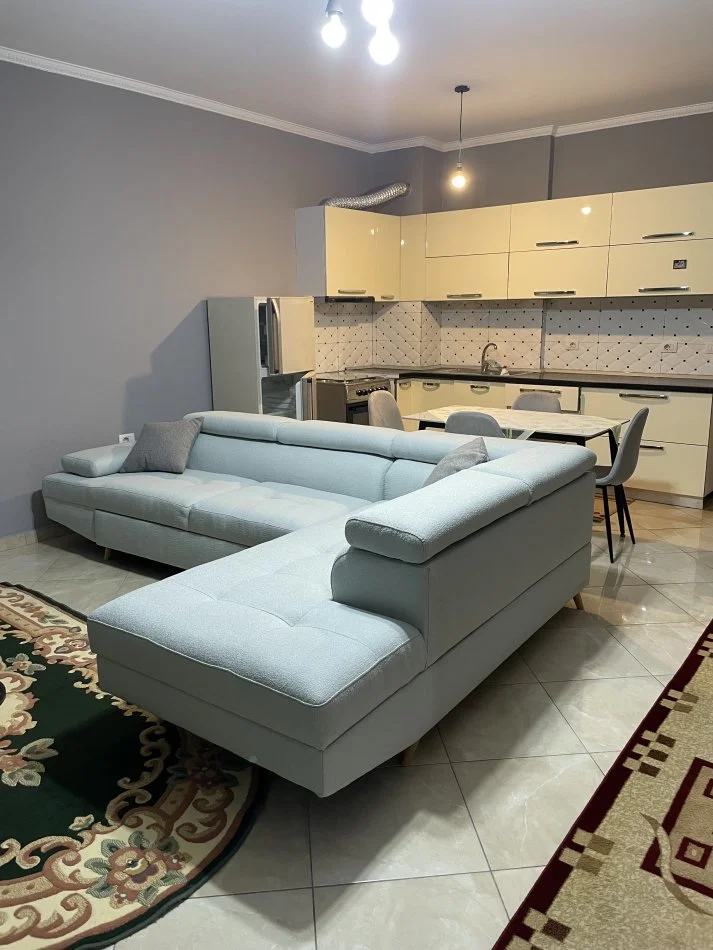 Tirane, jepet me qera 2+1+Aneks+Ballkon Kati 3, 122 m² 440 € (Shefqet Kuka)