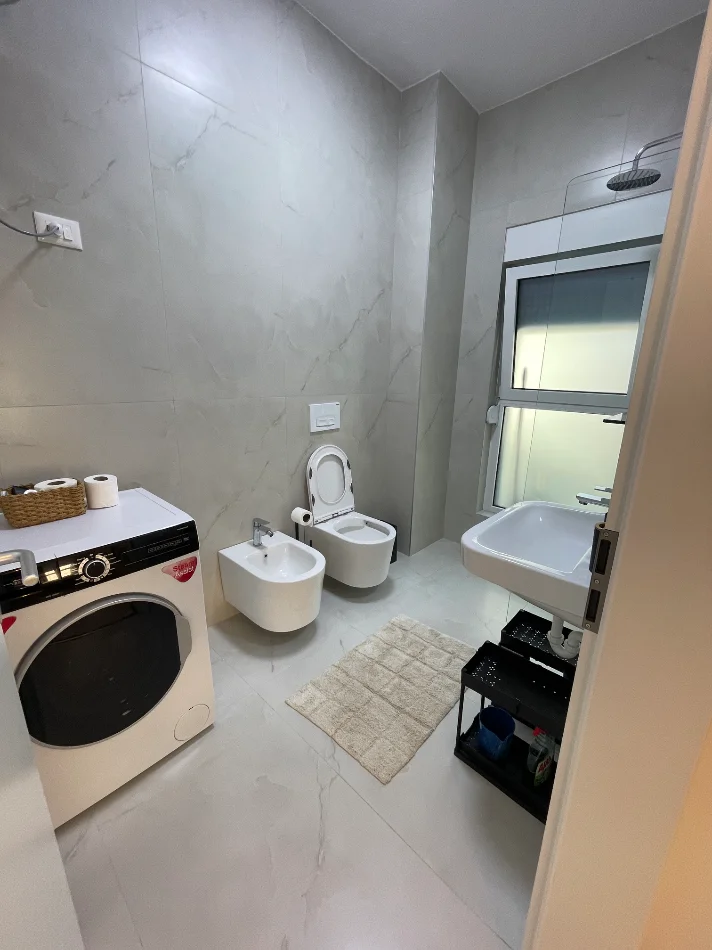 Tirane, jap me qera apartament 1+1+Ballkon Kati 6, 60 m² 450 € (Rruga Pasho Hysa)