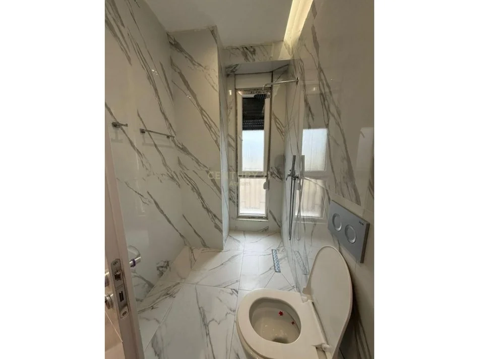 Tirane, jepet me qera apartament 2+1+Aneks+Ballkon Kati 9, 115 m² 950 € (Ish Fusha Aviacionit)