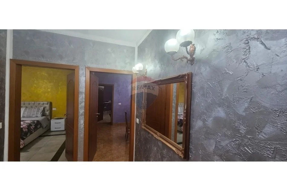 Tirane, shitet apartament 3+1+2+Ballkon , 91 m² 145.000 € (Rruga Ali Demi)