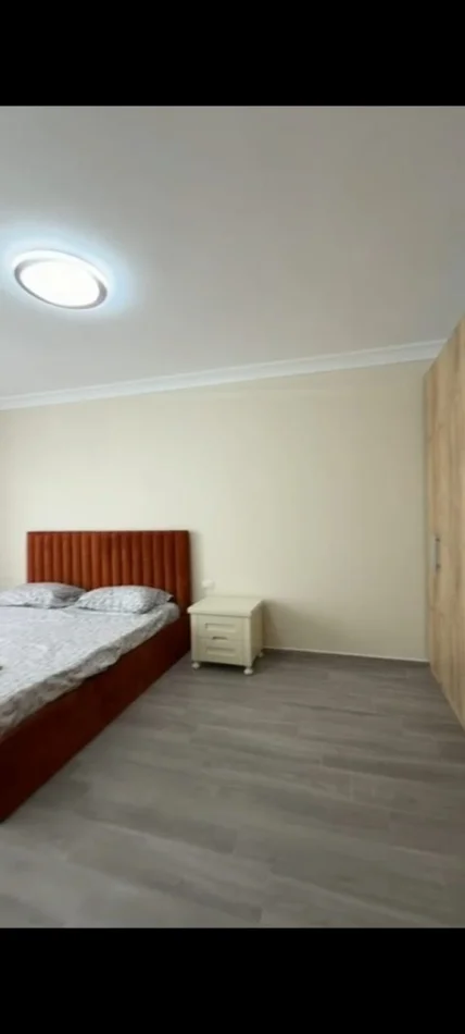 Tirane, jepet me qera apartament 1+1 Kati 5, 67 m² 450 € (Rruga 5 Maji)