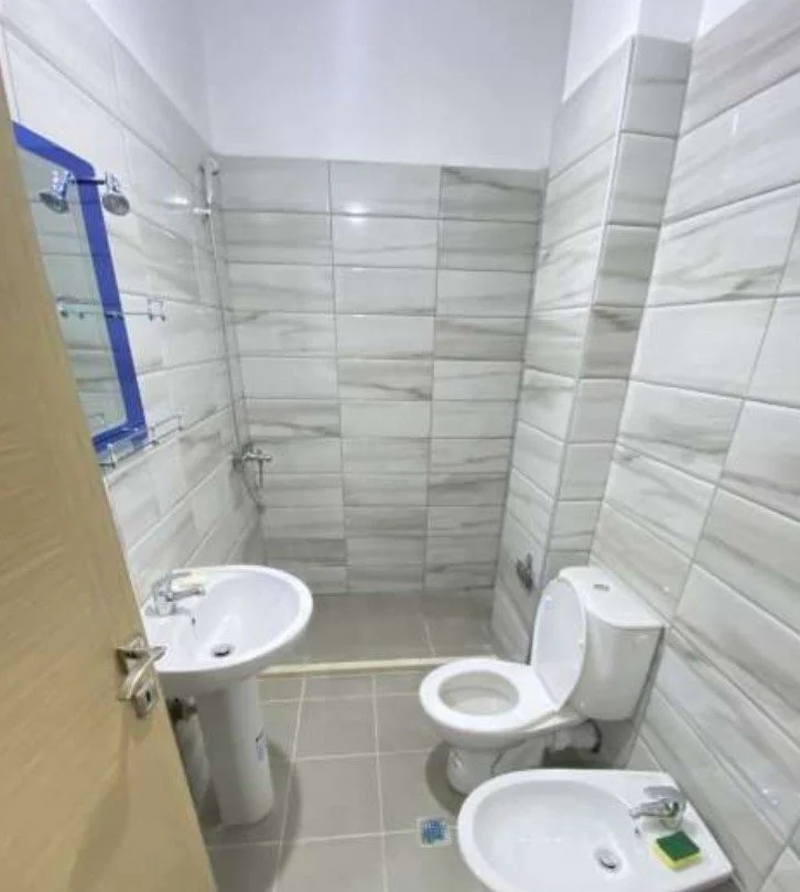 Tirane, jepet me qera apartament 1+1 Kati 1, 60 m² 350 € (Tregu Elektrik)
