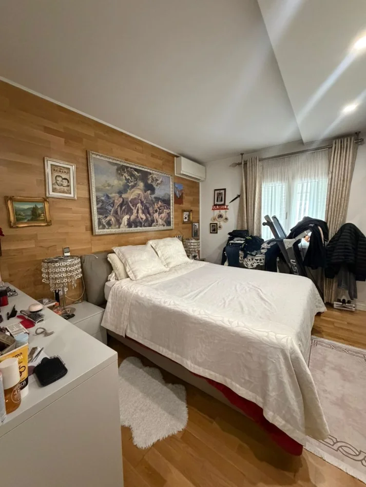 Tirane, shitet apartament 3+1 Kati 3, 128 m² 300000 € (Komuna E Parisit)