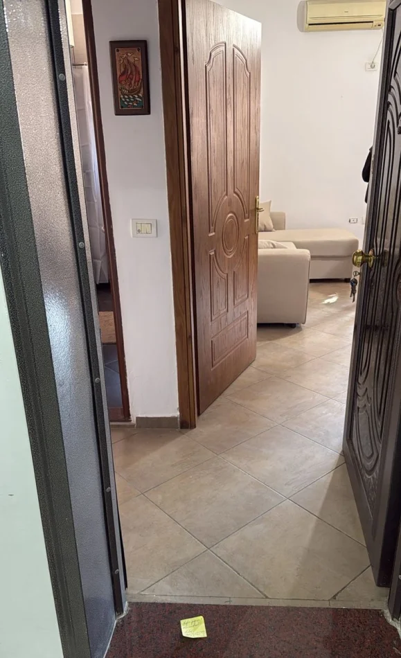 Tirane, jepet me qera apartament 1+1 Kati 6, 60 m² 470 € (Rruga Rrapo Hekali)