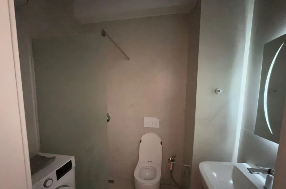 Tirane, jepet me qera apartament 1+1 Kati 5, 50 m² 350 € (Ali Demi)