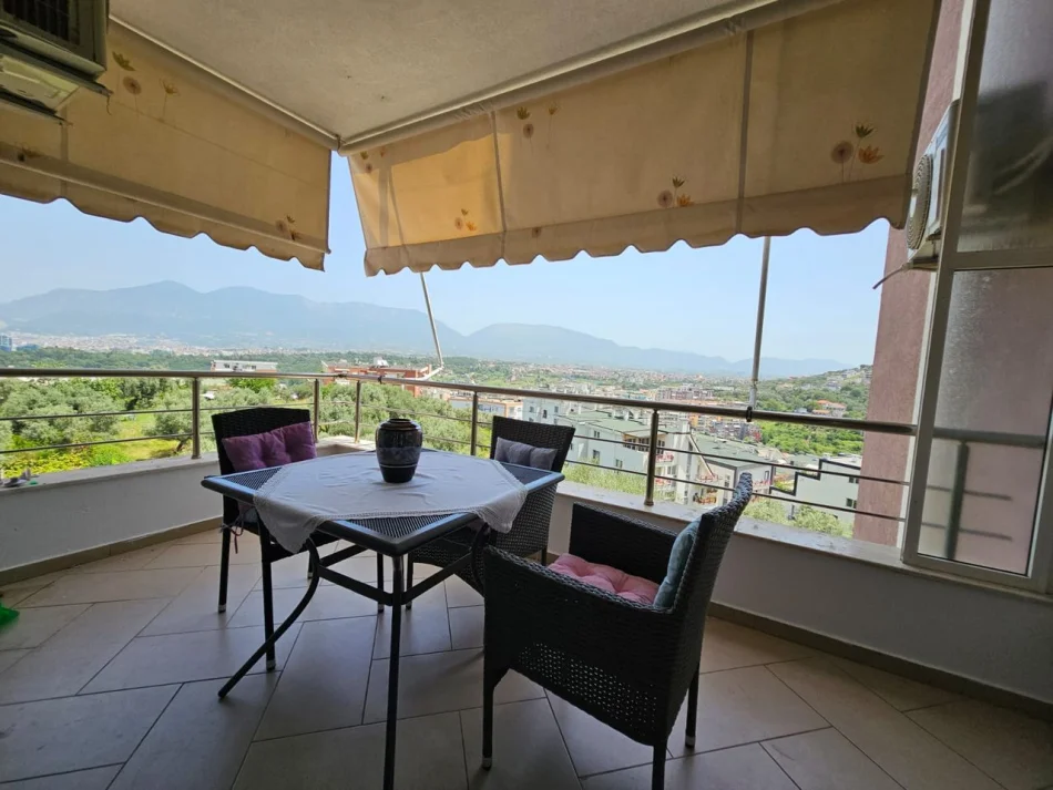 Tirane, jepet me qera apartament 2+1 Kati 3, 80 m² 650 € (Liqeni I Thate)