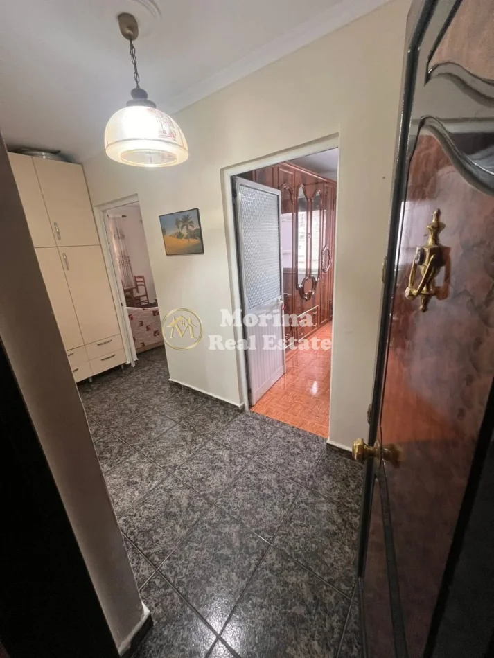 Tirane, jepet me qera apartament 1+1 Kati 4, 52 m² 450 € (Dhjetori)