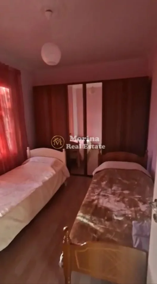Tirane, jepet me qera apartament 2+1 Kati 1, 100 m² 500 € (Spitali Amerikan 2)