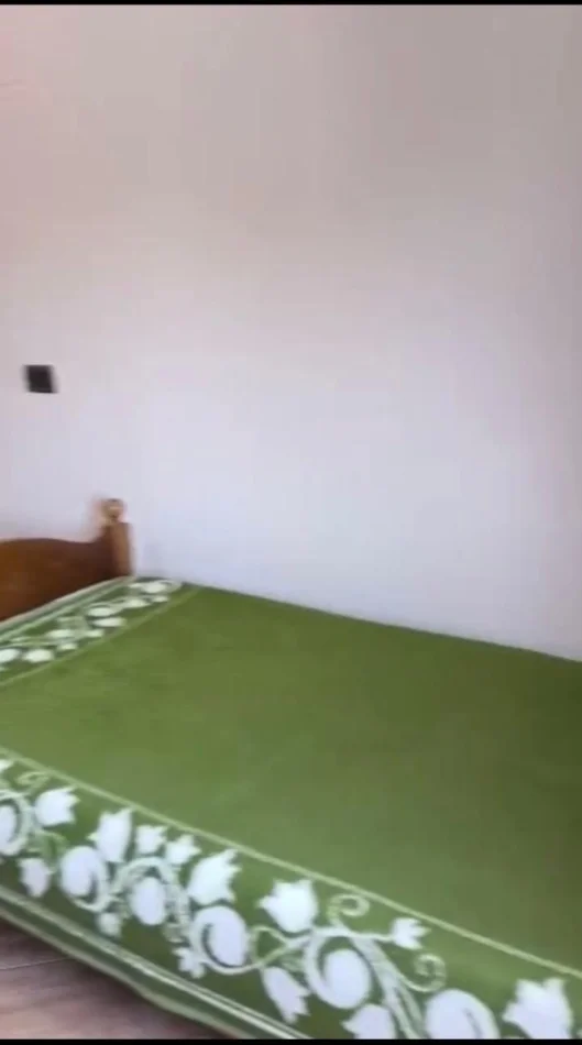Tirane, jepet me qera apartament 1+1 Kati 6, 60 m² 400 € (Rruga Reshit Petrela)