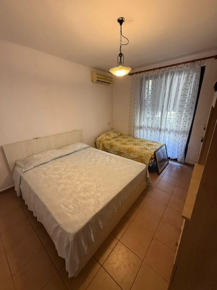 Tirane, jepet me qera apartament 1+1 Kati 4, 70 m² 500 € (21 Dhjetori)