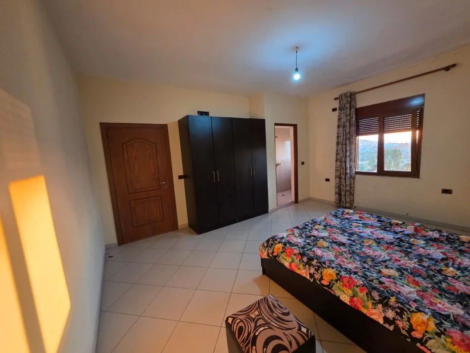 Tirane, jepet me qera apartament 1+1 Kati 2, 70 m² 300 € (Sauk)